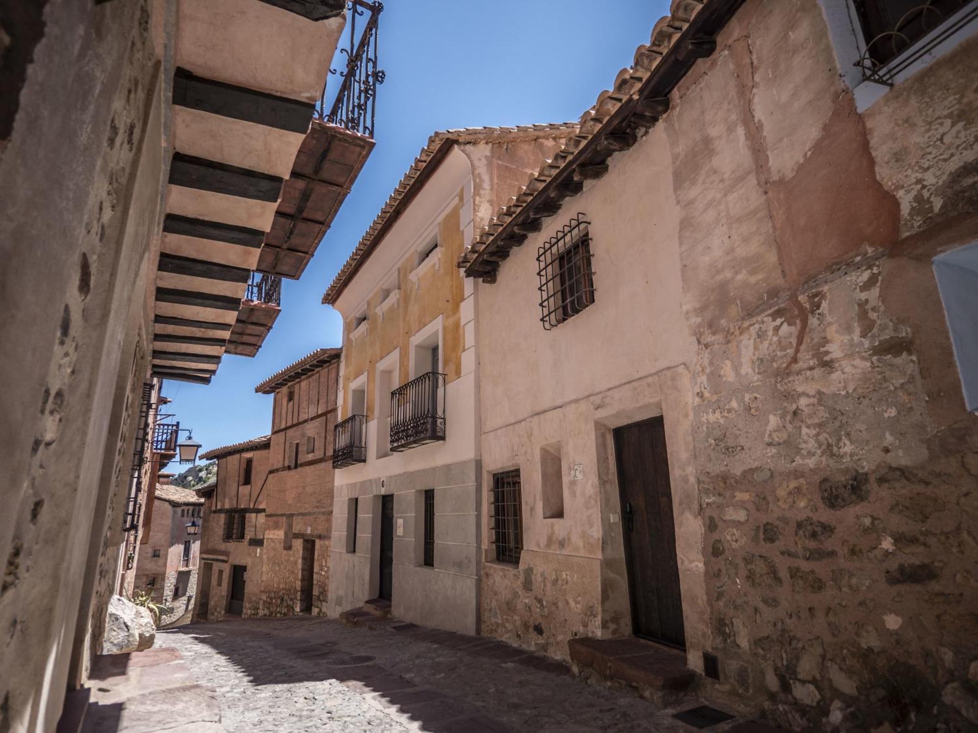 La Casa Amarilla Apartamento Enebro Albarracín Esterno foto